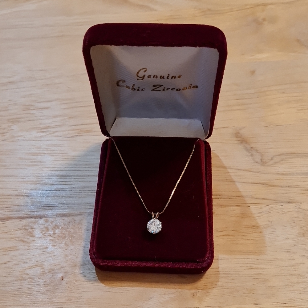 Elegant Gold Necklace with Cubic Zirconia Pendant, Box Chain, Approx 16 Inch